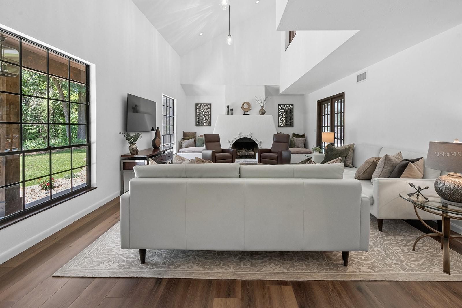 HUNT ESTATES - Residential