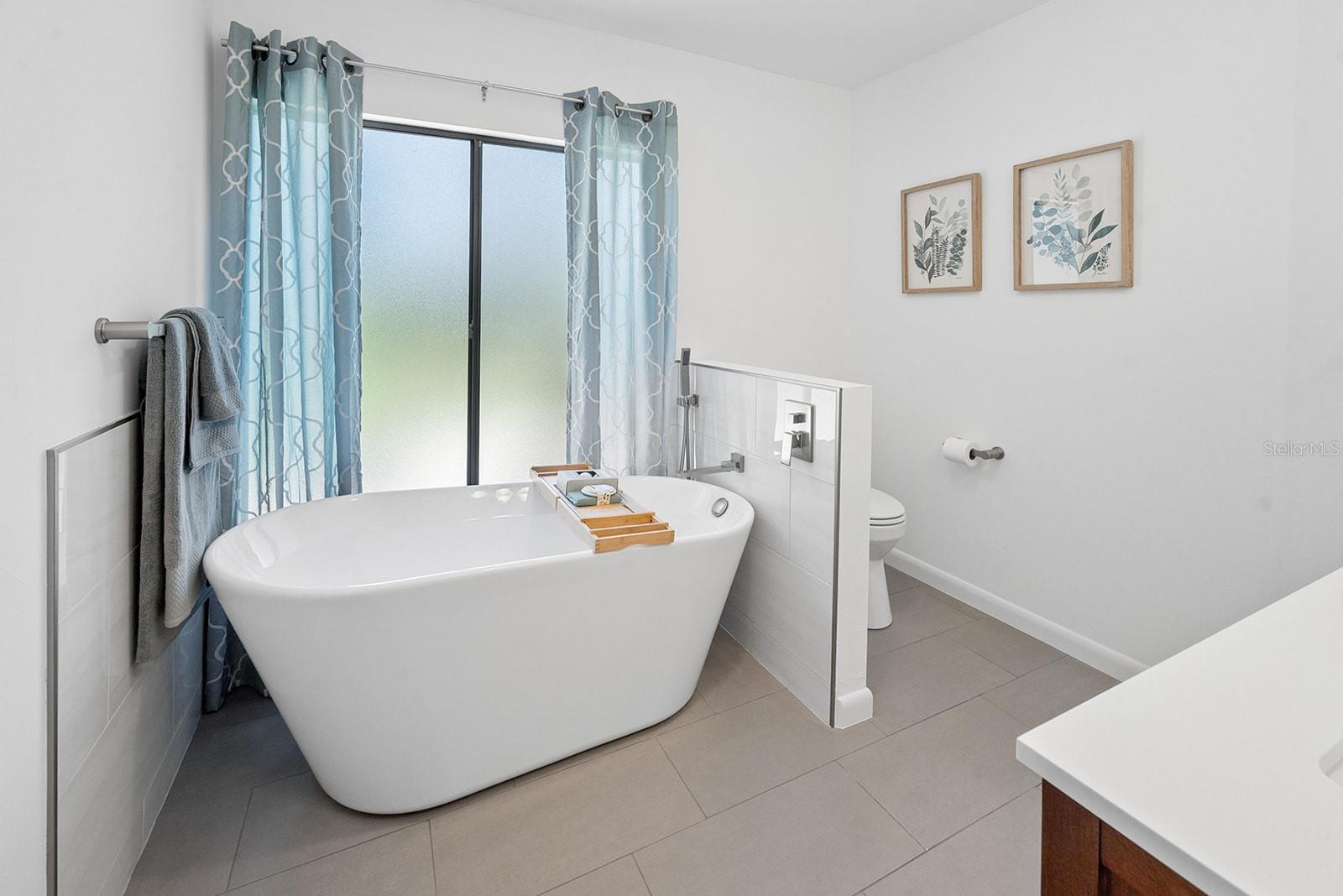 HUNT ESTATES - Residential