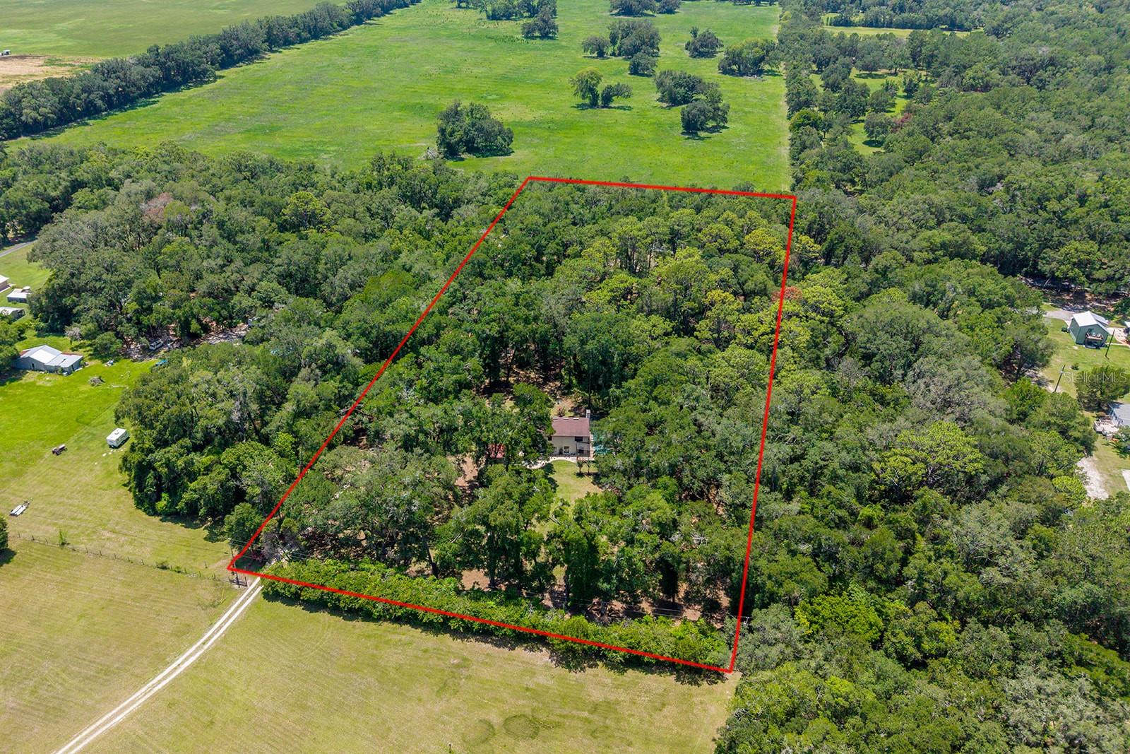 HUNT ESTATES - Residential