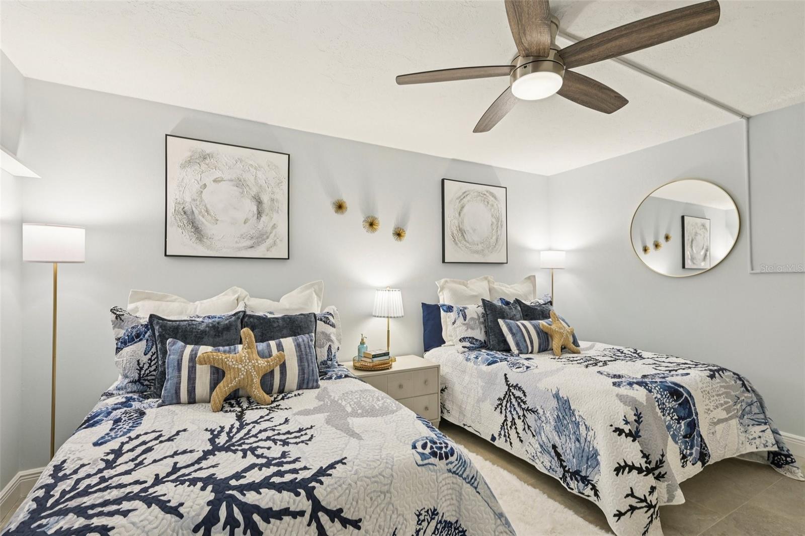 UNIT 407 BLDG B GULF & BAY CLUB - Residential