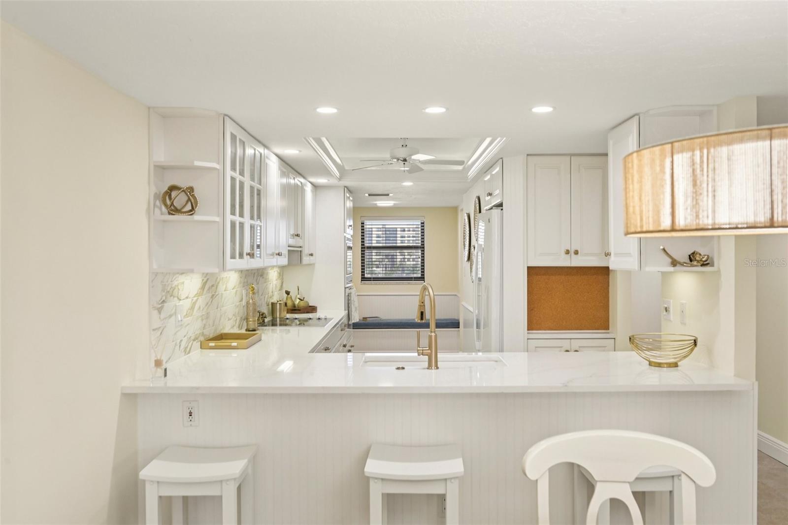 UNIT 407 BLDG B GULF & BAY CLUB - Residential