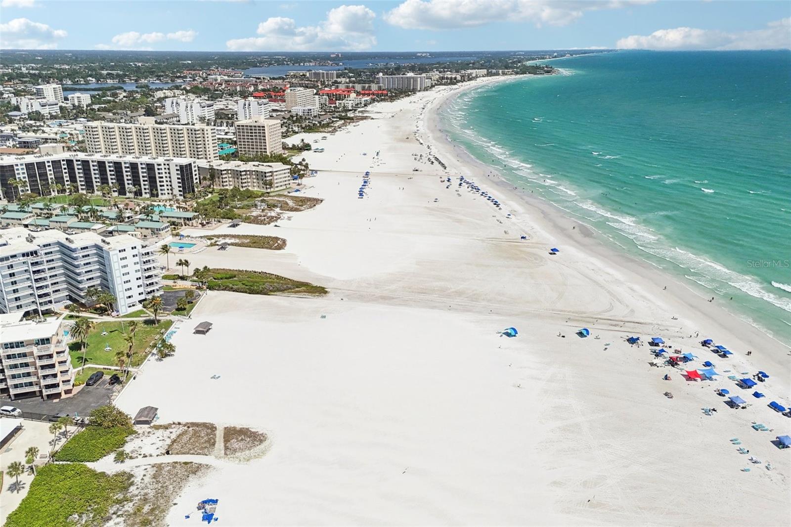UNIT 407 BLDG B GULF & BAY CLUB - Residential