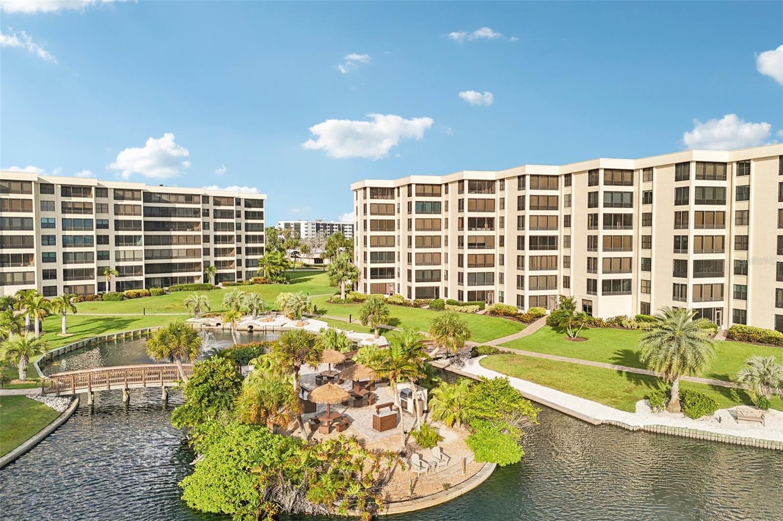 UNIT 407 BLDG B GULF & BAY CLUB - Residential