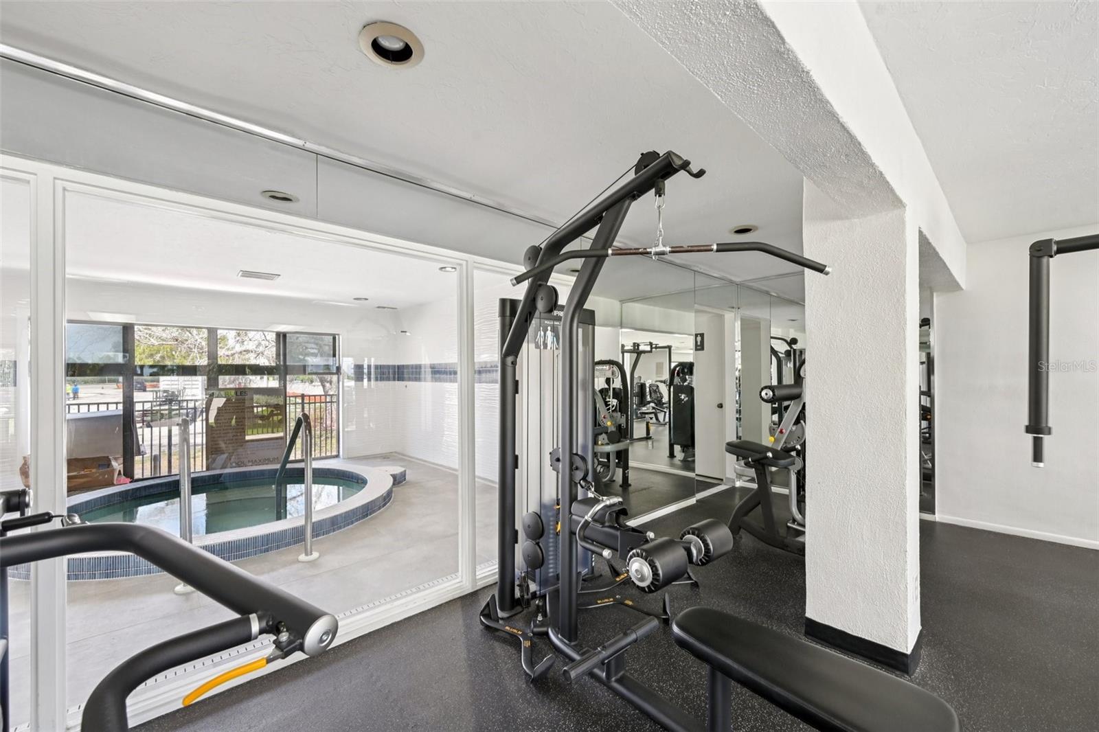 UNIT 407 BLDG B GULF & BAY CLUB - Residential