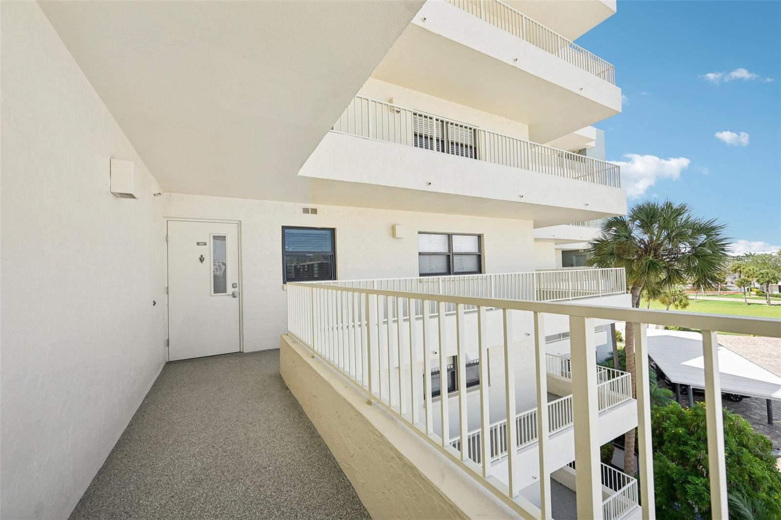 UNIT 407 BLDG B GULF & BAY CLUB - Residential