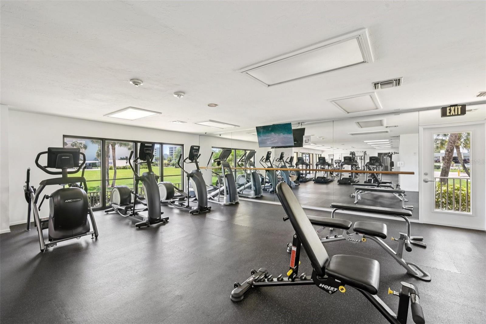 UNIT 407 BLDG B GULF & BAY CLUB - Residential