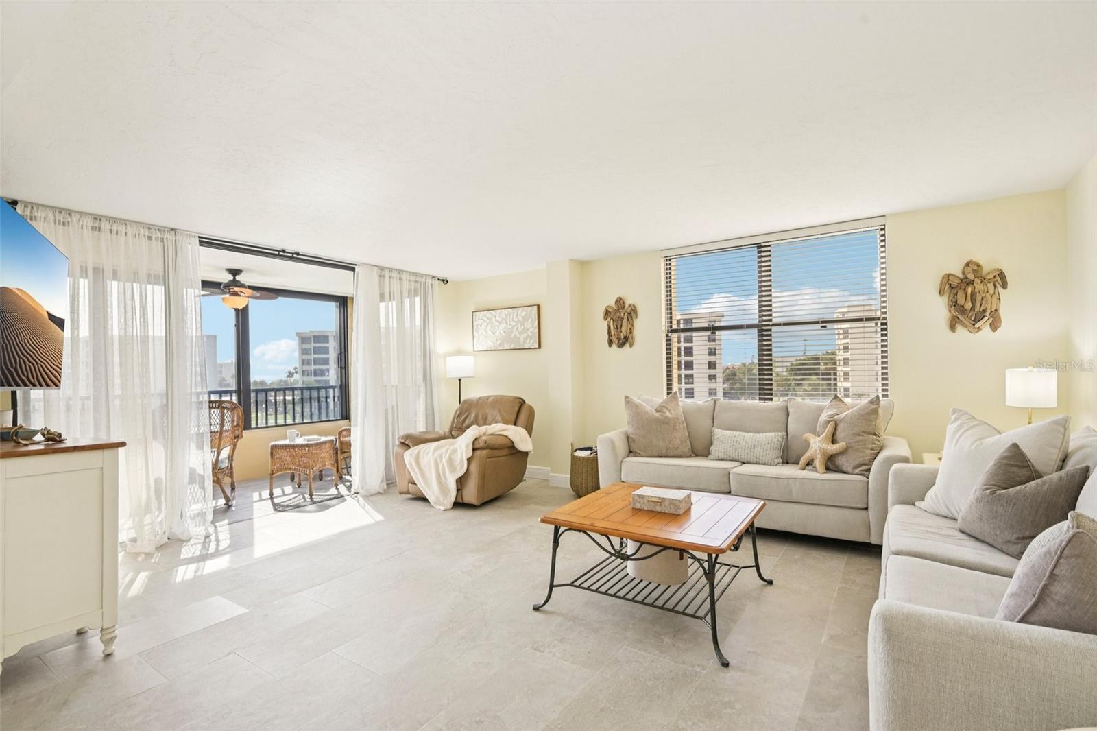 UNIT 407 BLDG B GULF & BAY CLUB - Residential