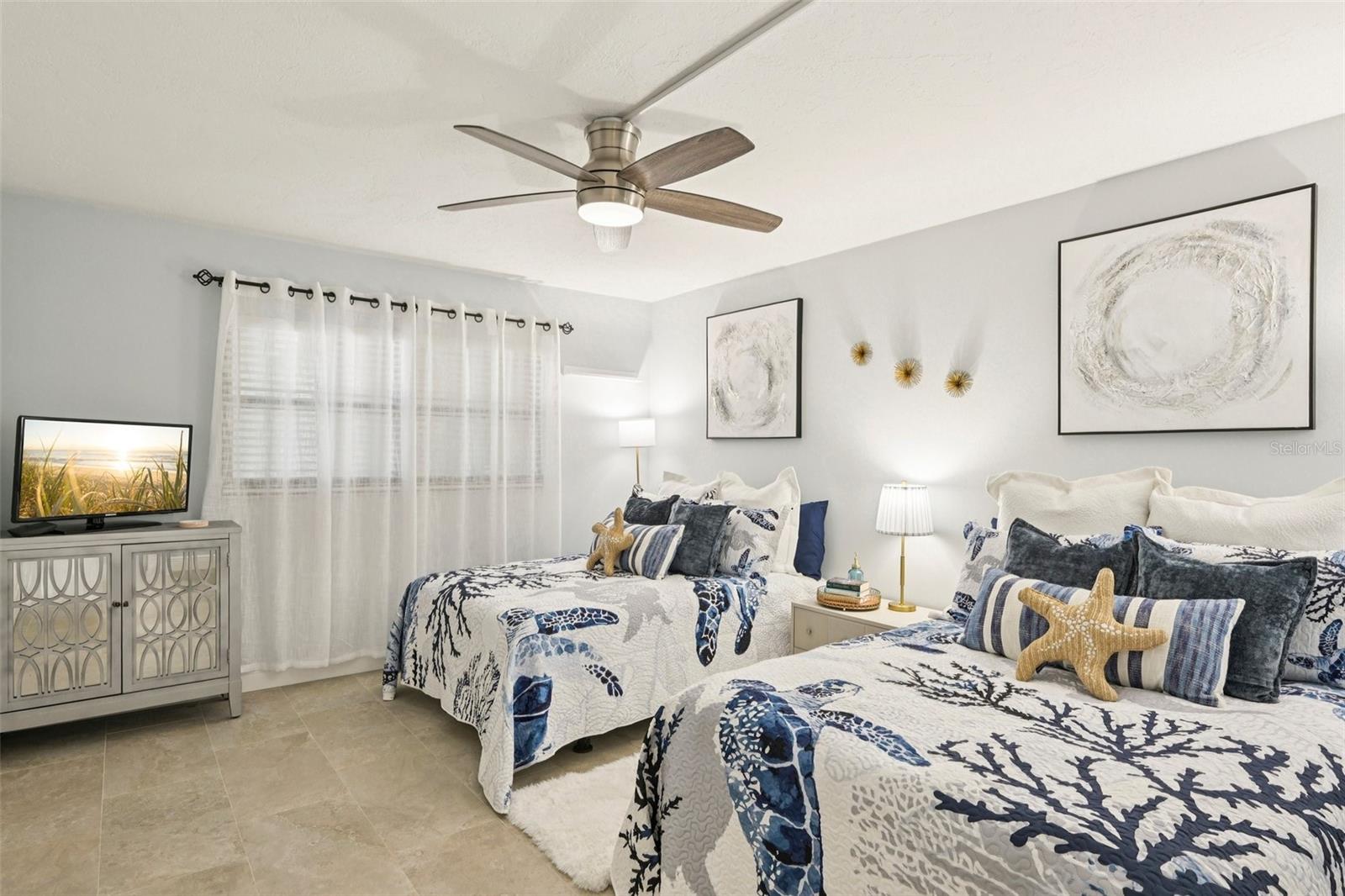 UNIT 407 BLDG B GULF & BAY CLUB - Residential
