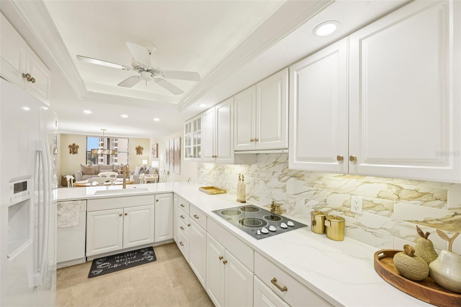 UNIT 407 BLDG B GULF & BAY CLUB - Residential