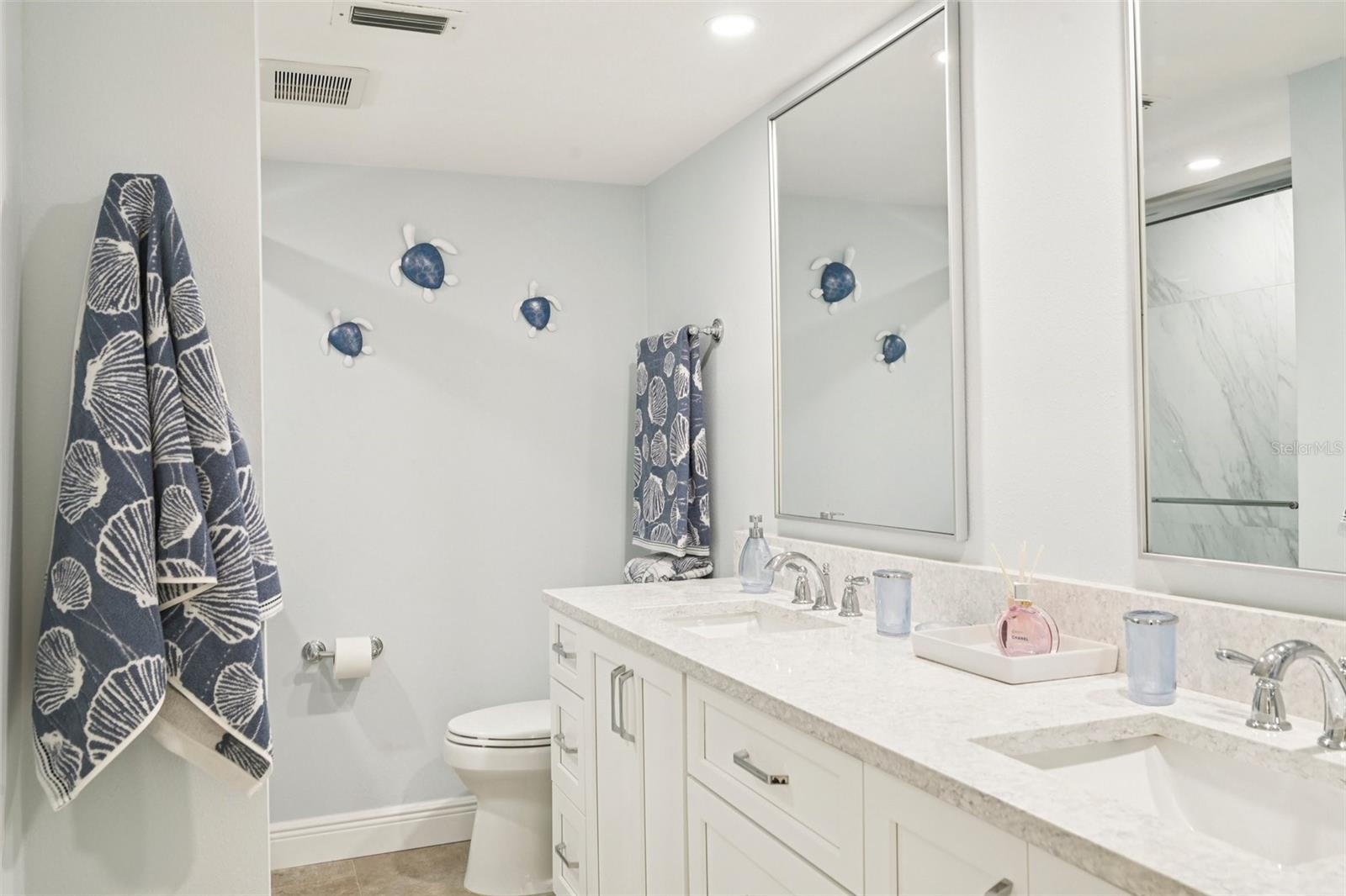 UNIT 407 BLDG B GULF & BAY CLUB - Residential