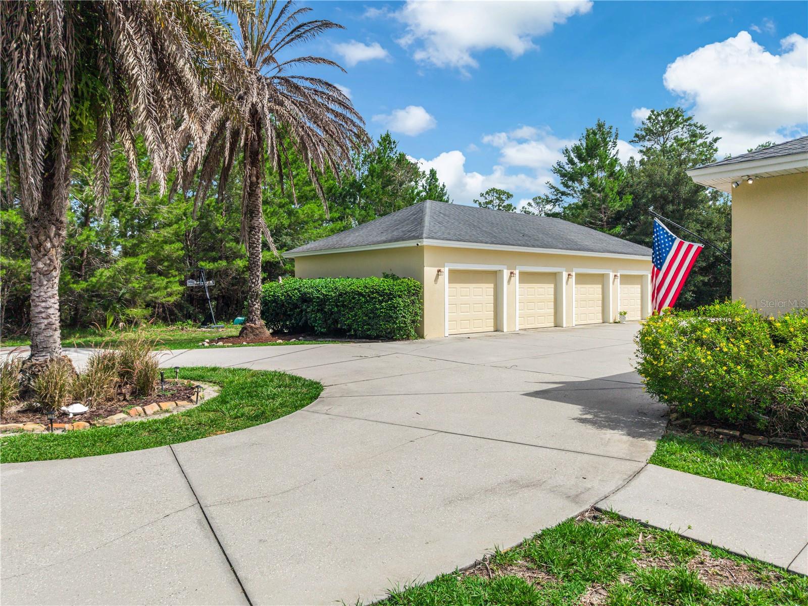 SEMINOLE WOODS 5 AC DEV - Residential