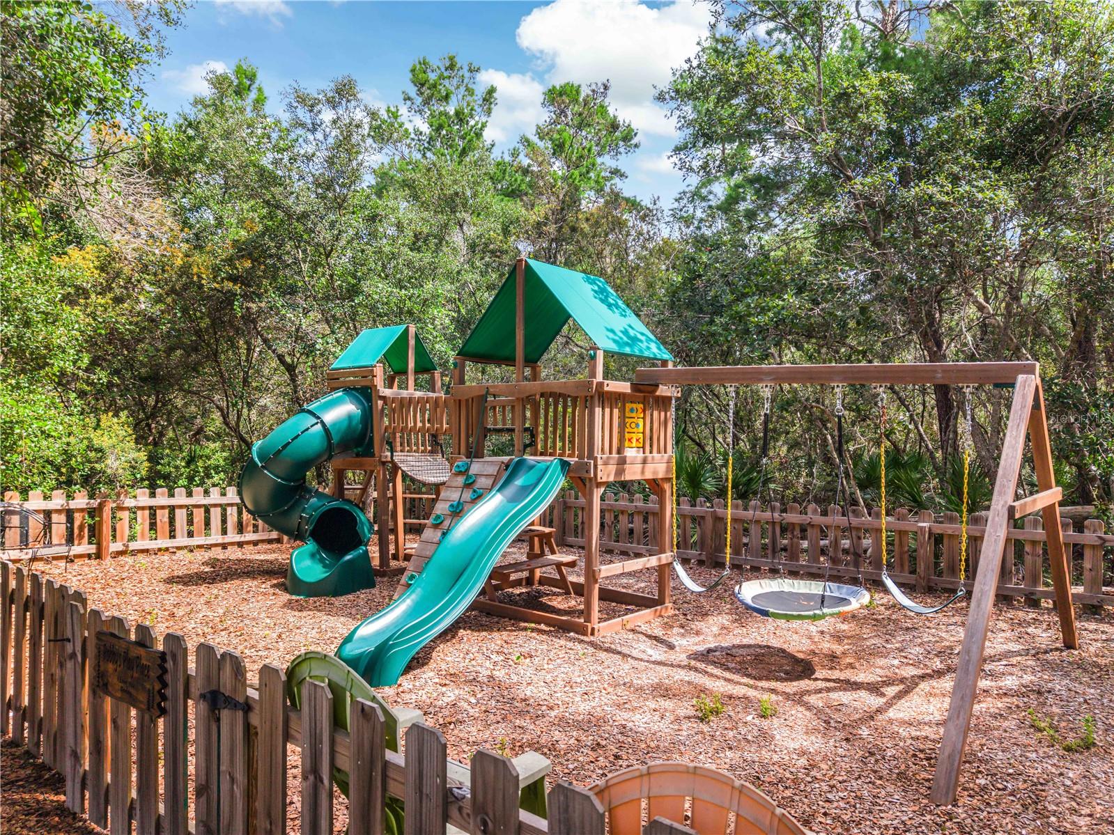 SEMINOLE WOODS 5 AC DEV - Residential