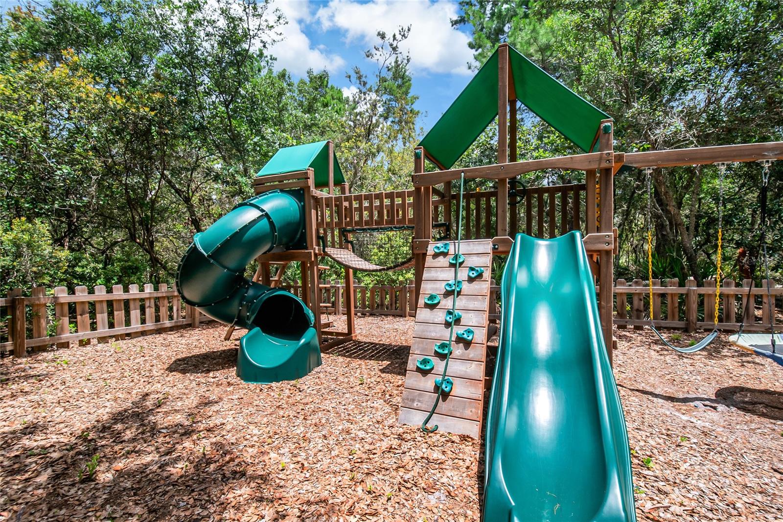 SEMINOLE WOODS 5 AC DEV - Residential