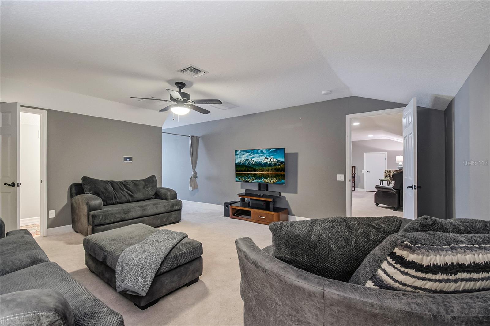 SEMINOLE WOODS 5 AC DEV - Residential