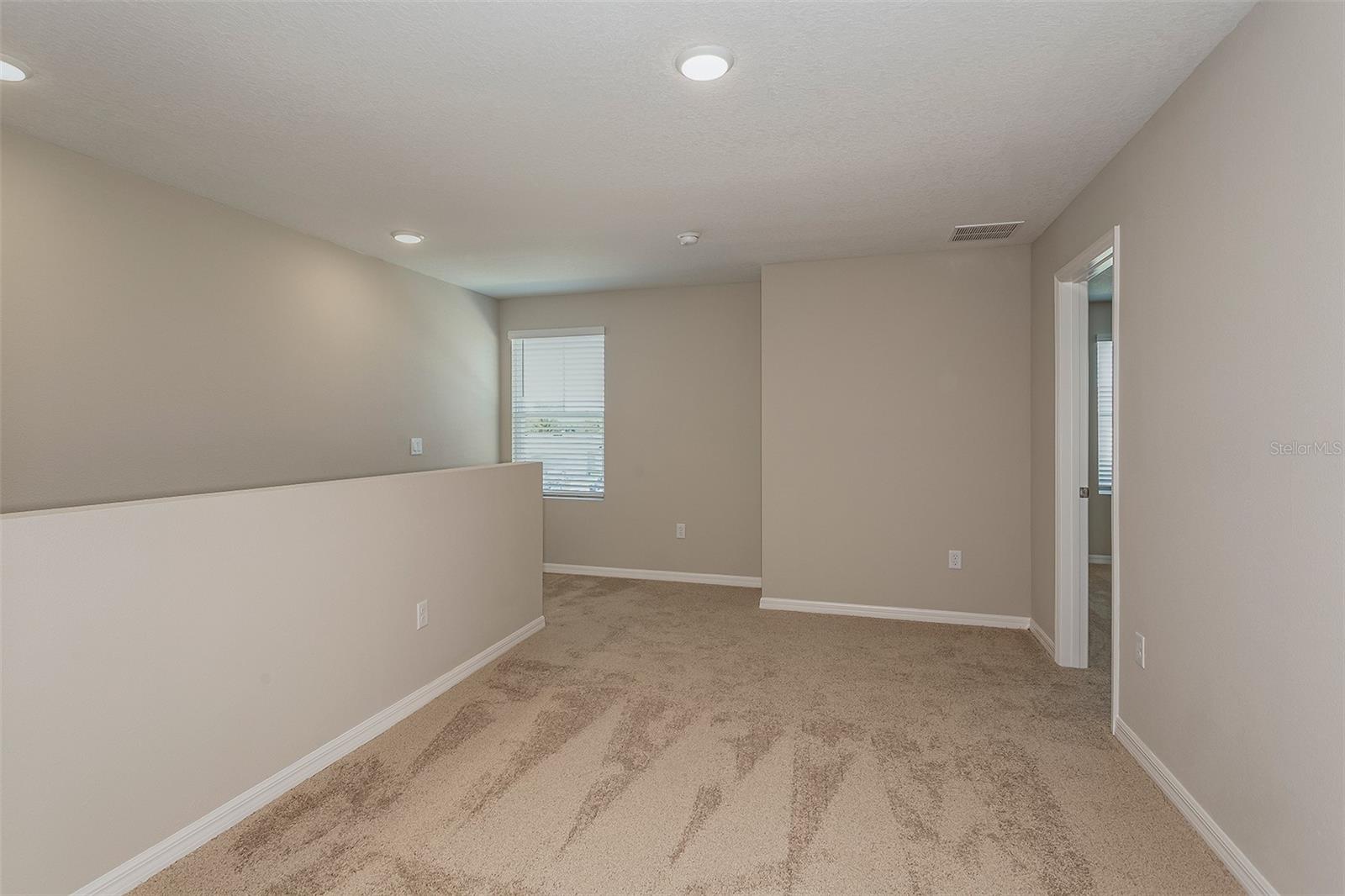 PASADENA WOODS - Residential