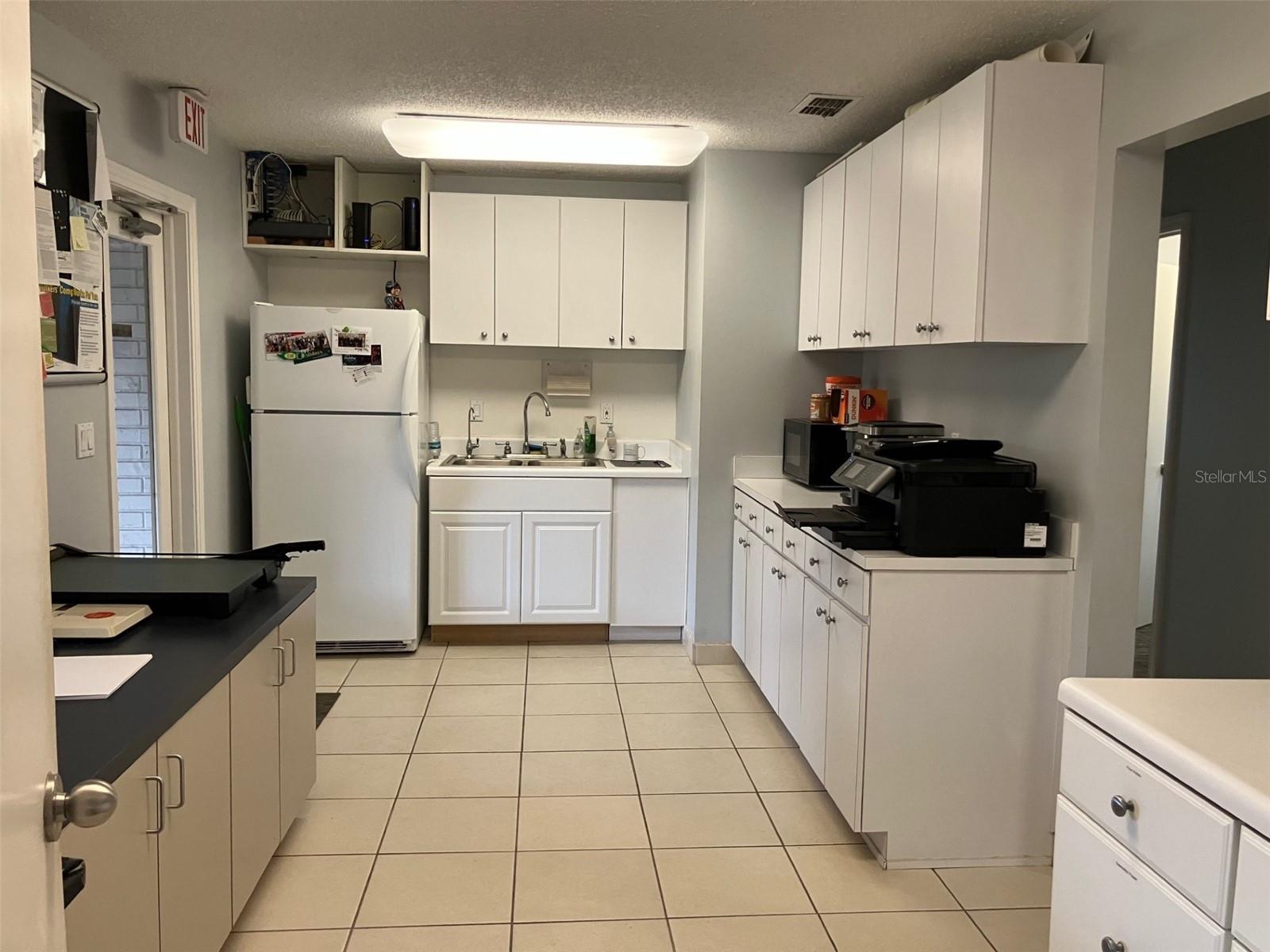 BEL MAR UNIT 4 - Commercial Sale
