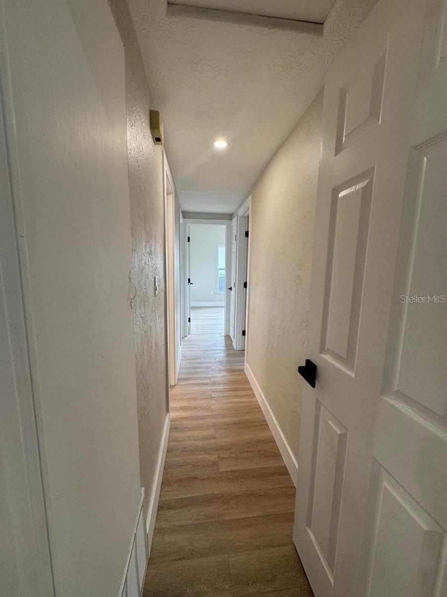 SAN SEM KNOLLS - Residential Lease