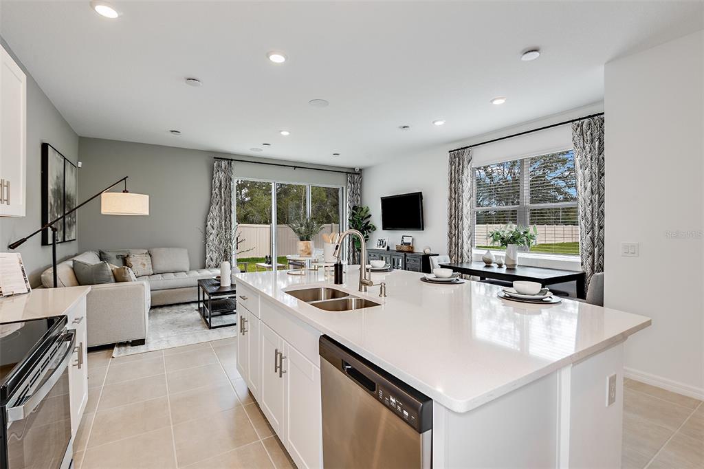THE TOWNHOMES AT ANTHEM PARK - Residential