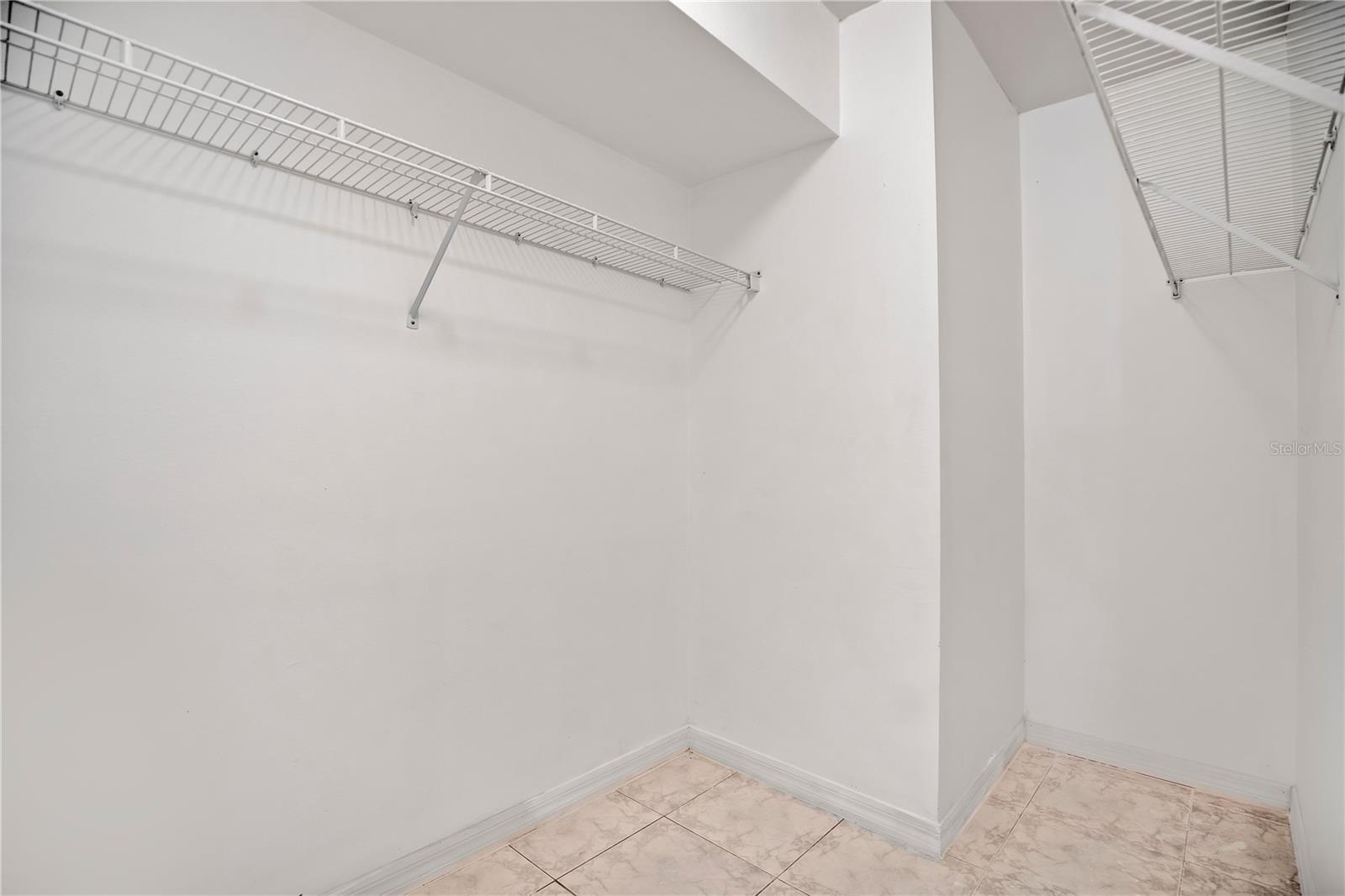 LA VITA CONDO PH 4 - Residential Lease