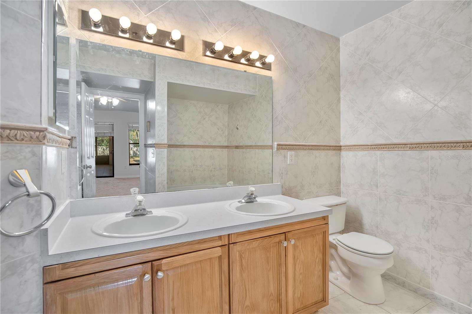 LA VITA CONDO PH 4 - Residential Lease