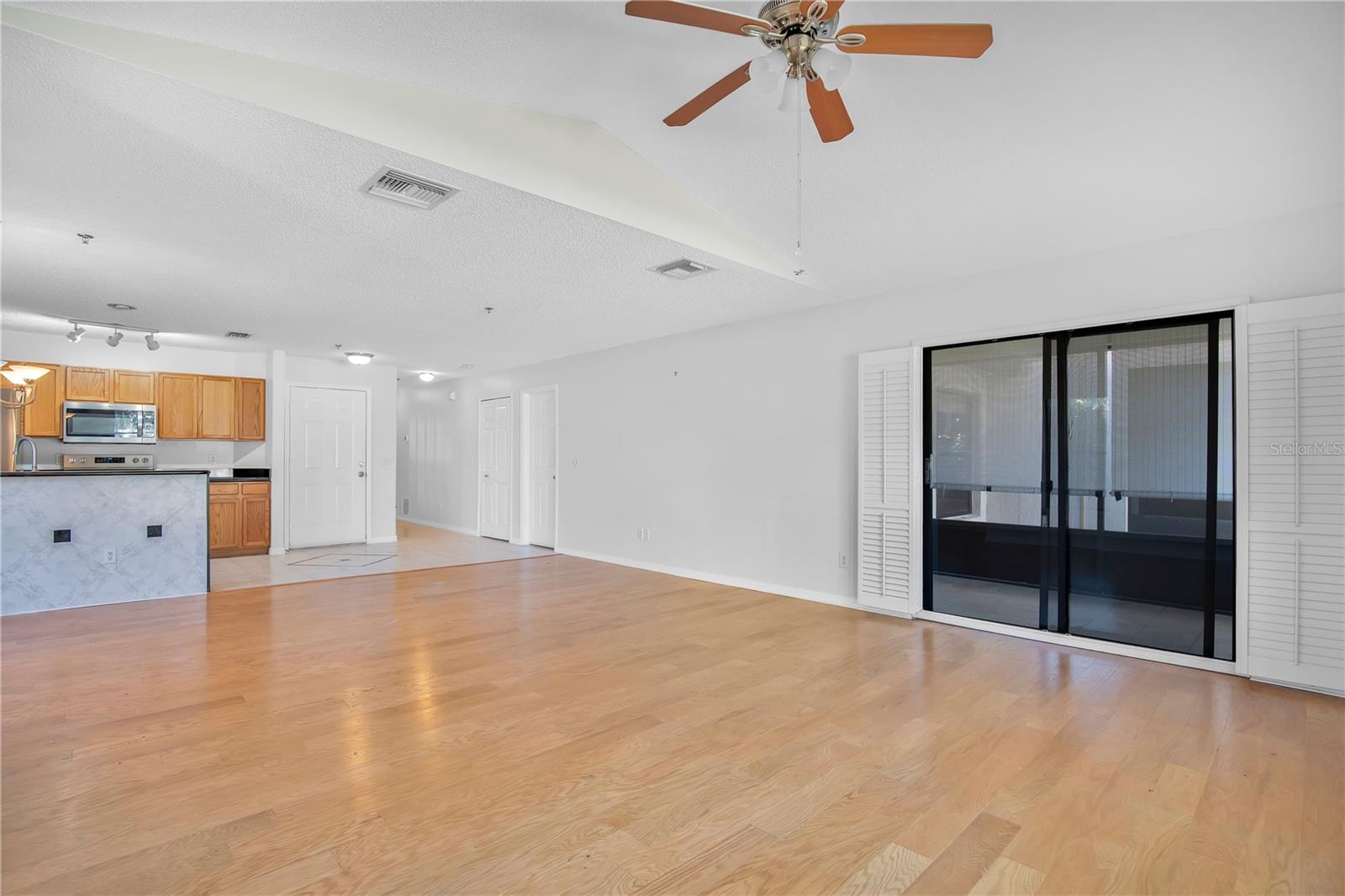LA VITA CONDO PH 4 - Residential Lease