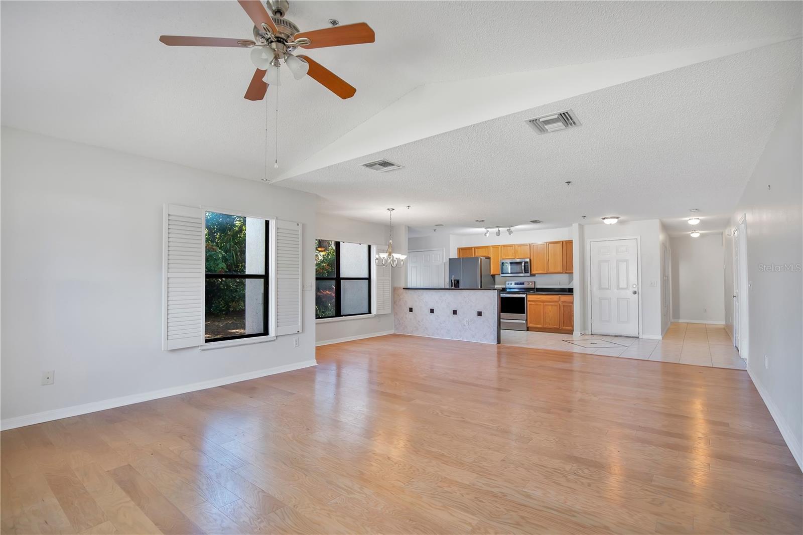 LA VITA CONDO PH 4 - Residential Lease