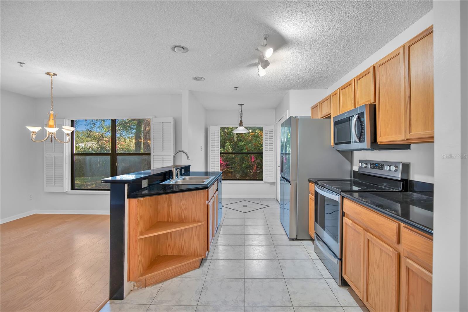 LA VITA CONDO PH 4 - Residential Lease