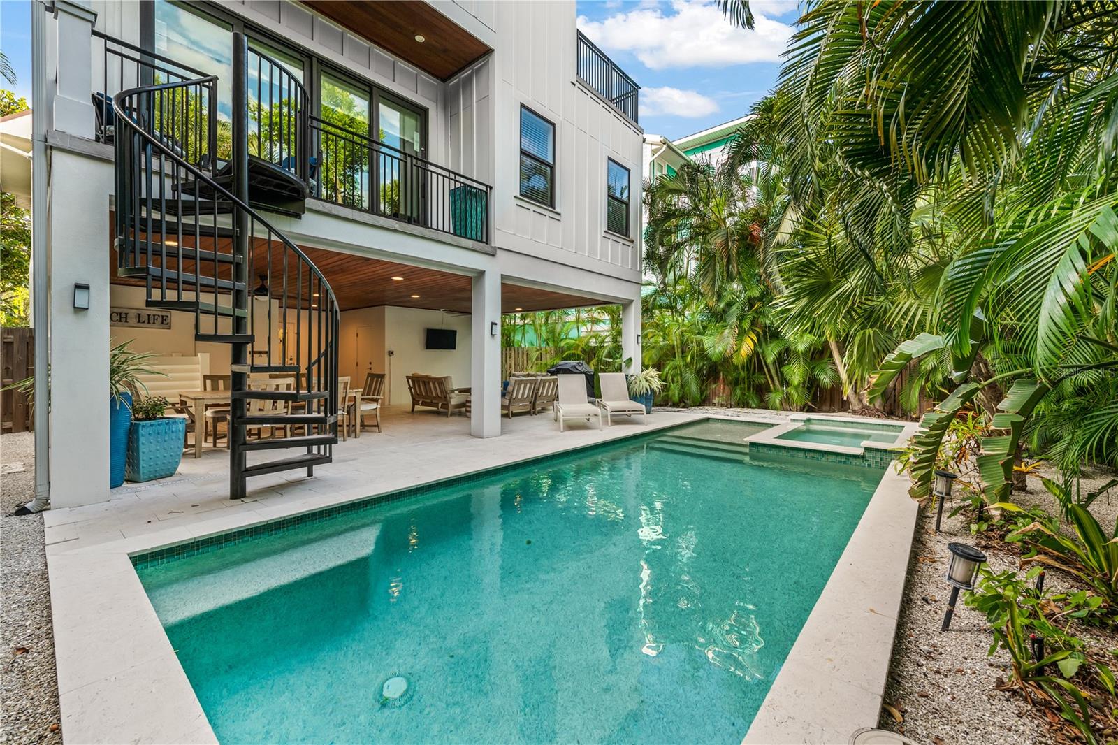 GULF VIEW SUB OF ANNA MARIA KEY - Residential