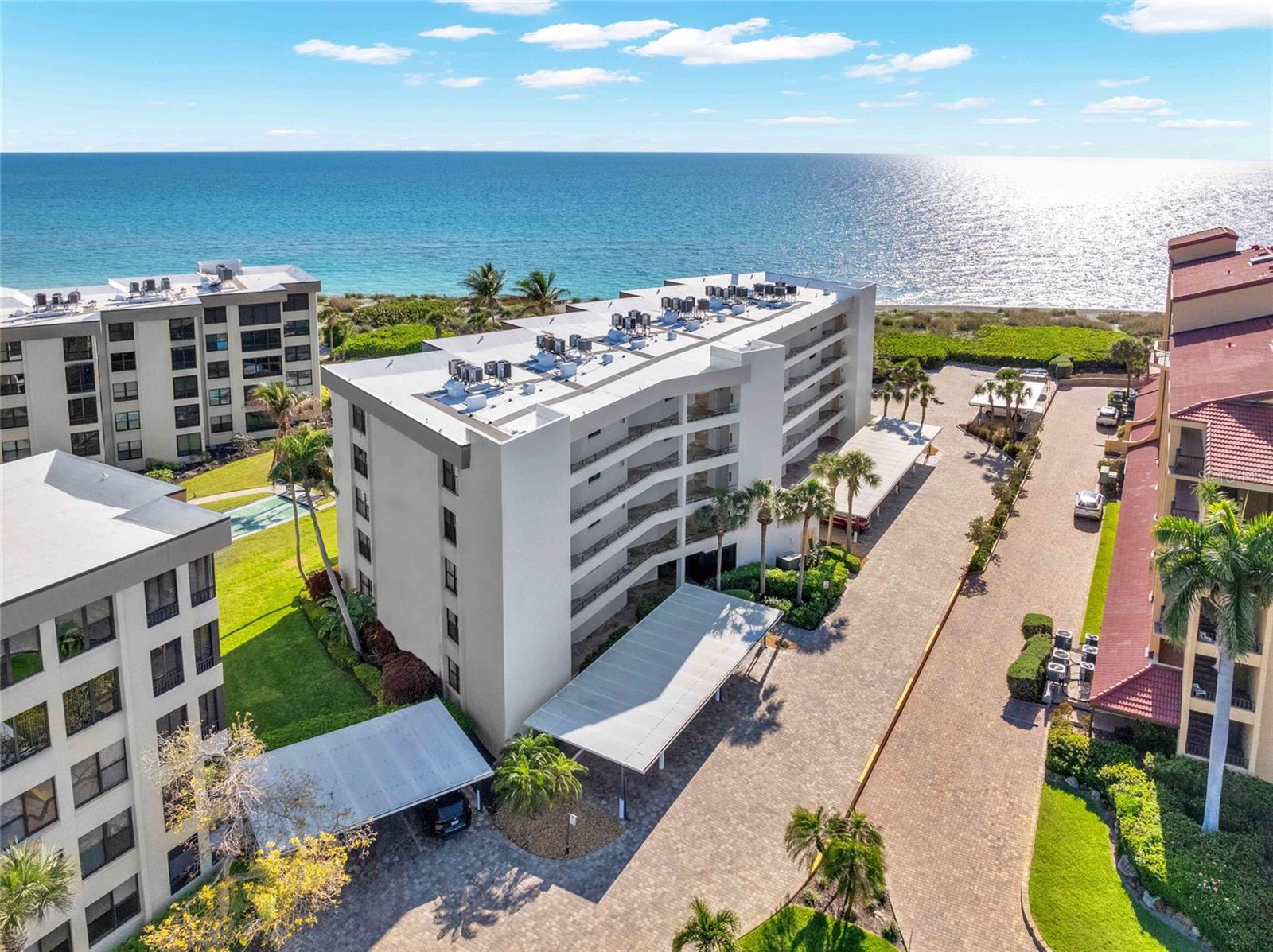 ISLAND REEF I - Residential