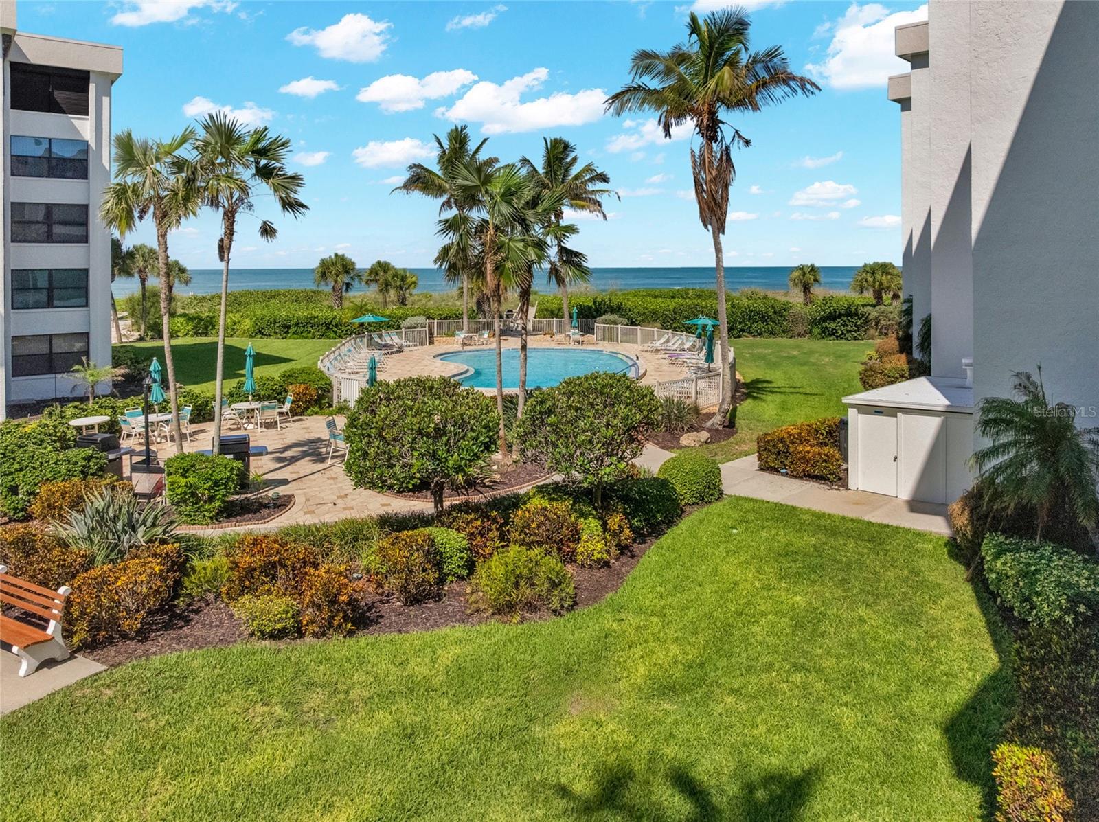 ISLAND REEF I - Residential