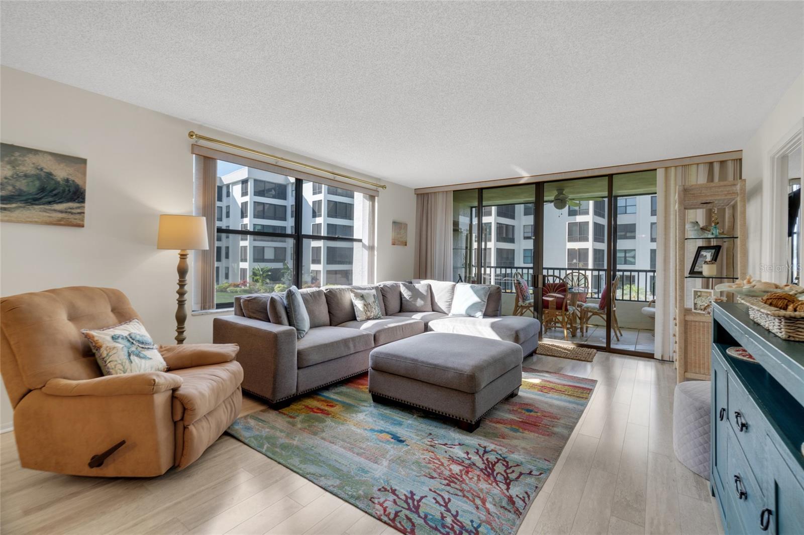 ISLAND REEF I - Residential
