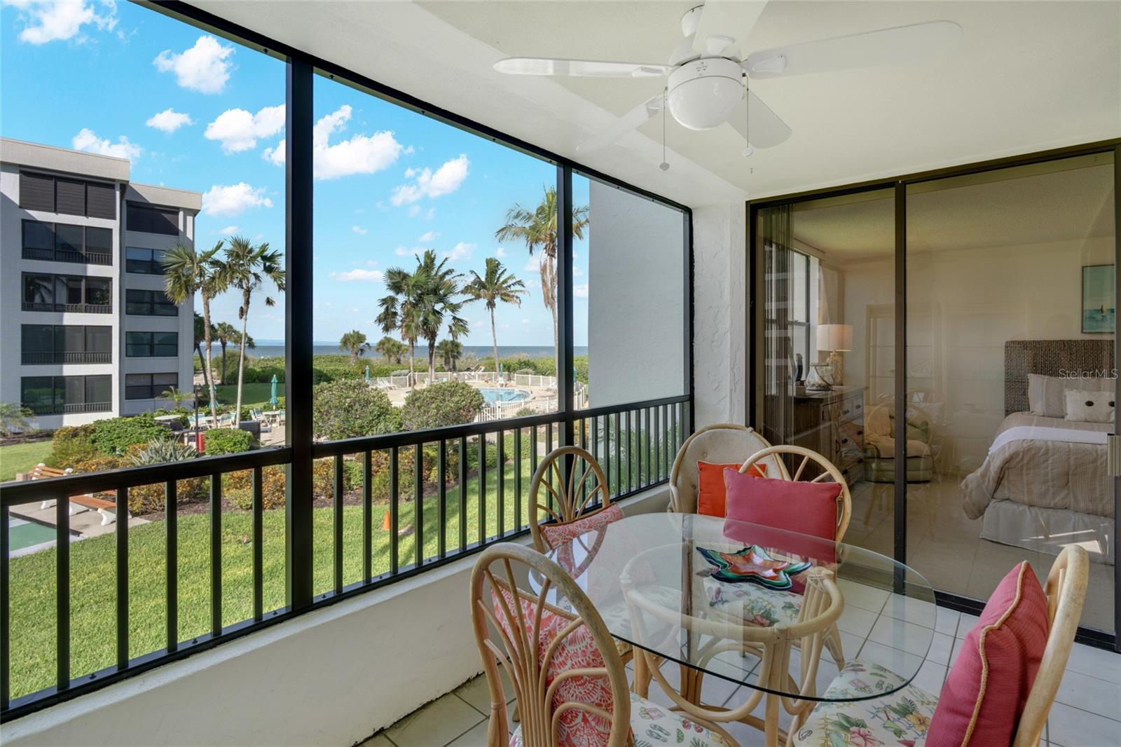 ISLAND REEF I - Residential