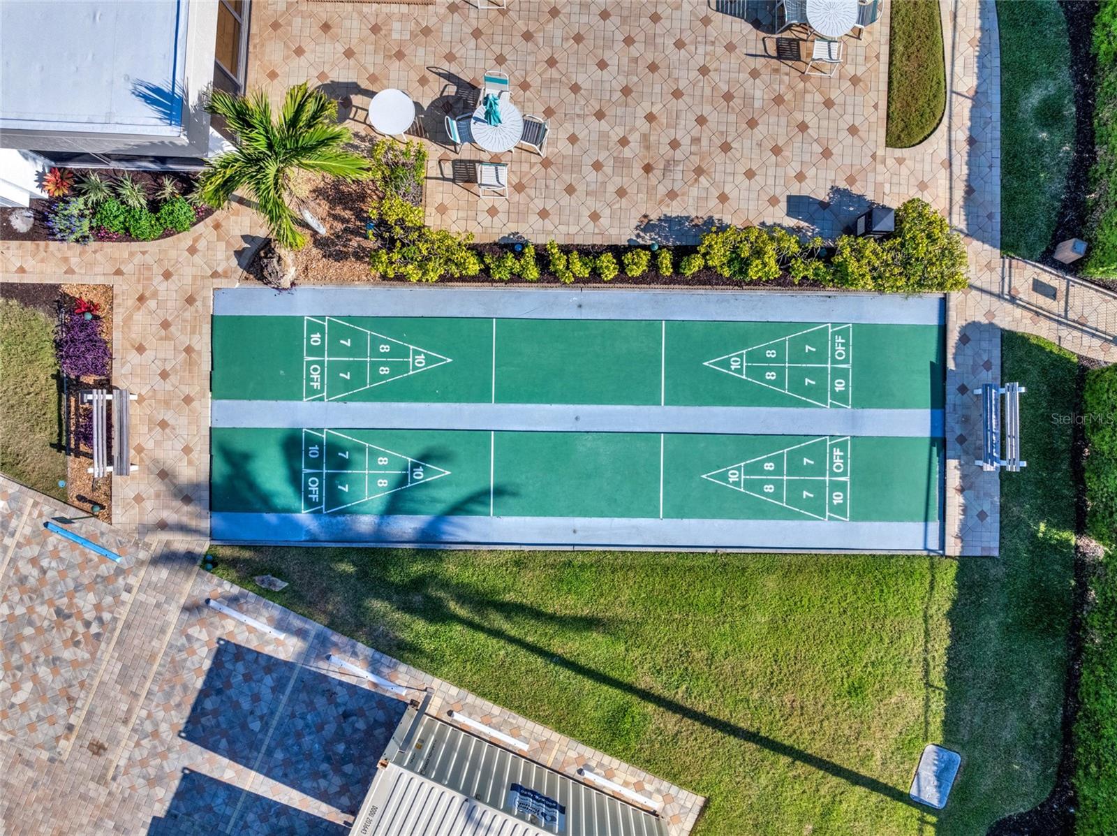 ISLAND REEF I - Residential