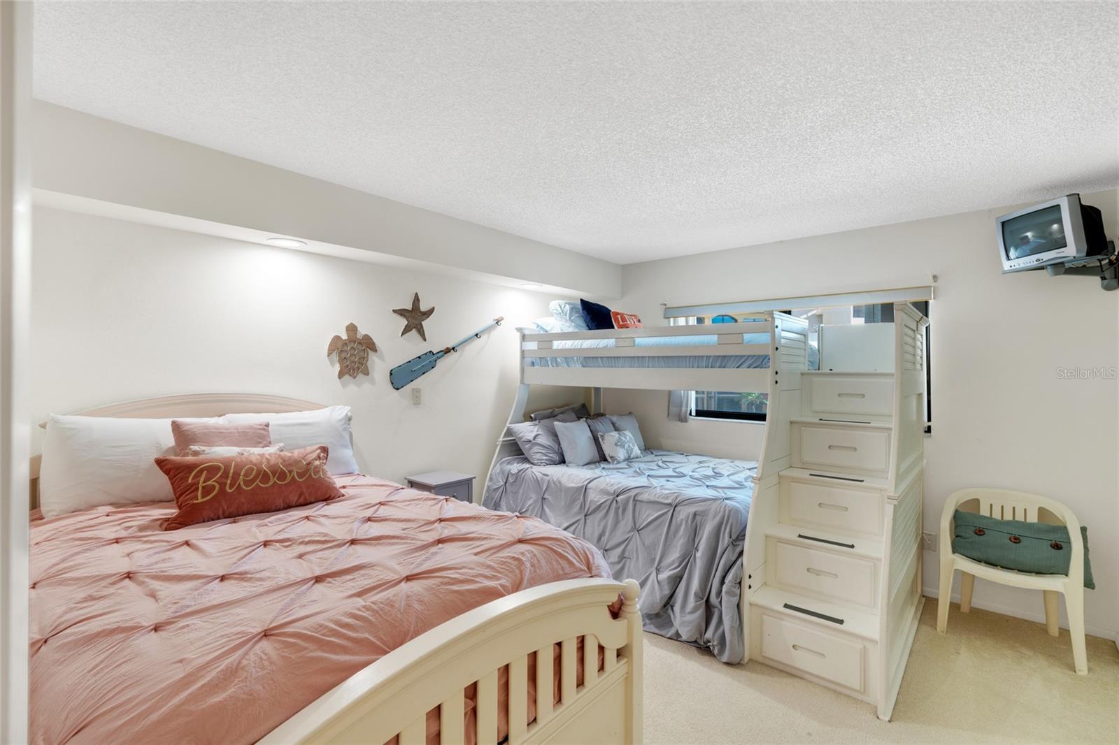 ISLAND REEF I - Residential