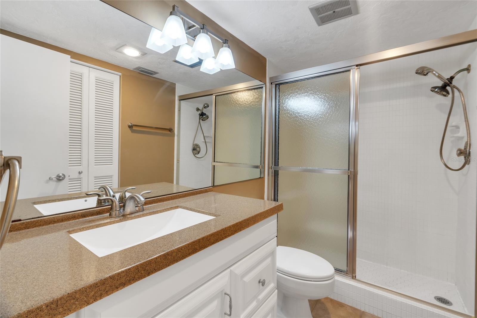 ISLAND REEF I - Residential