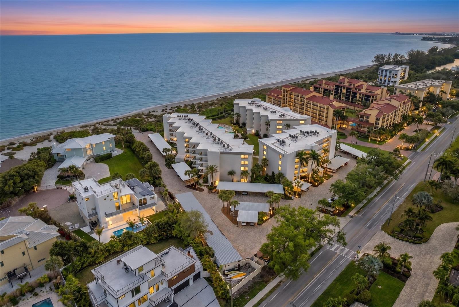 ISLAND REEF I - Residential