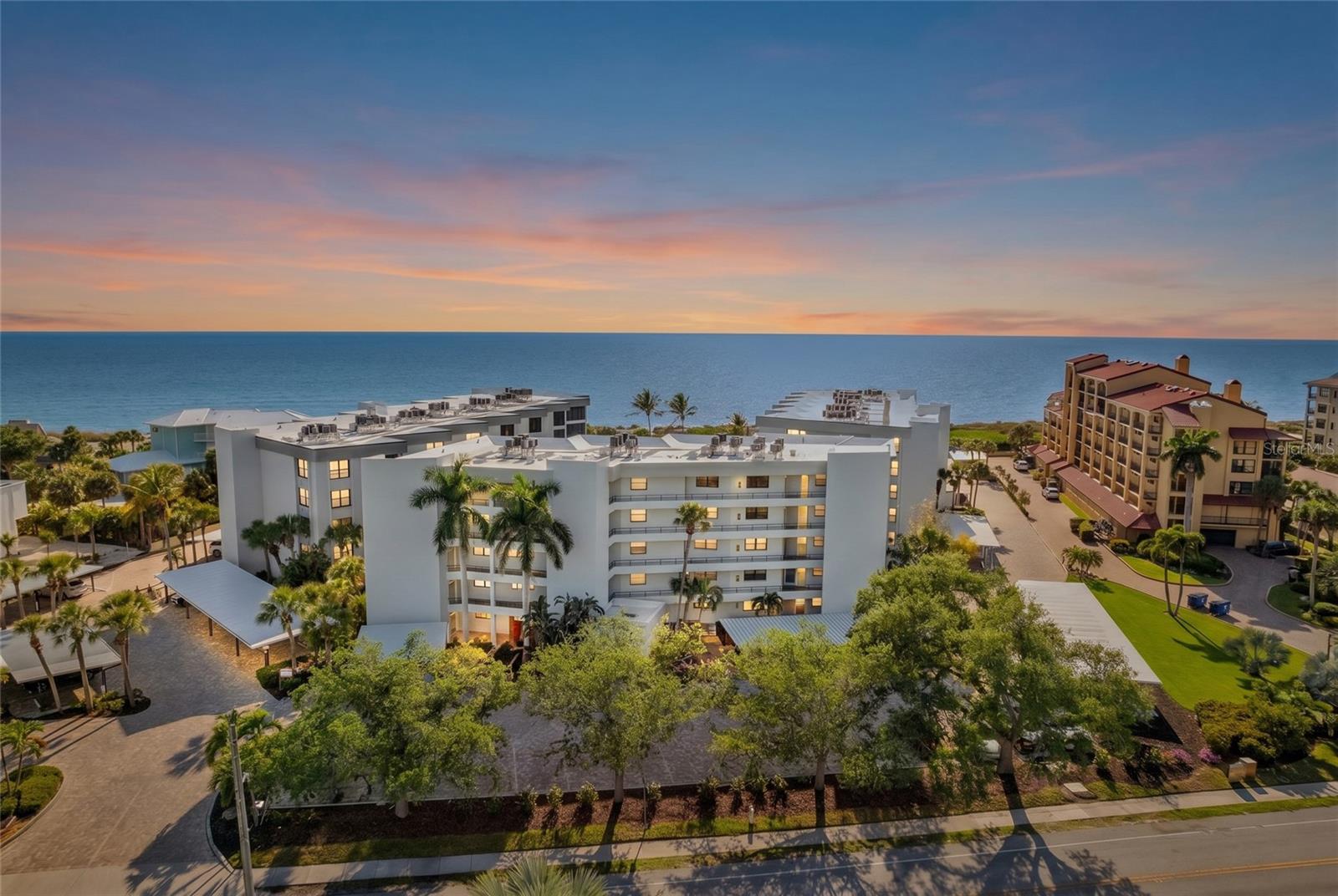 ISLAND REEF I - Residential