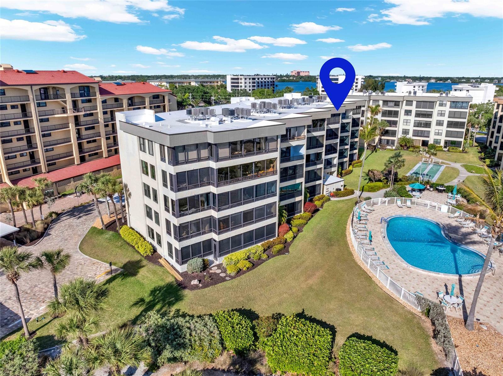 ISLAND REEF I - Residential