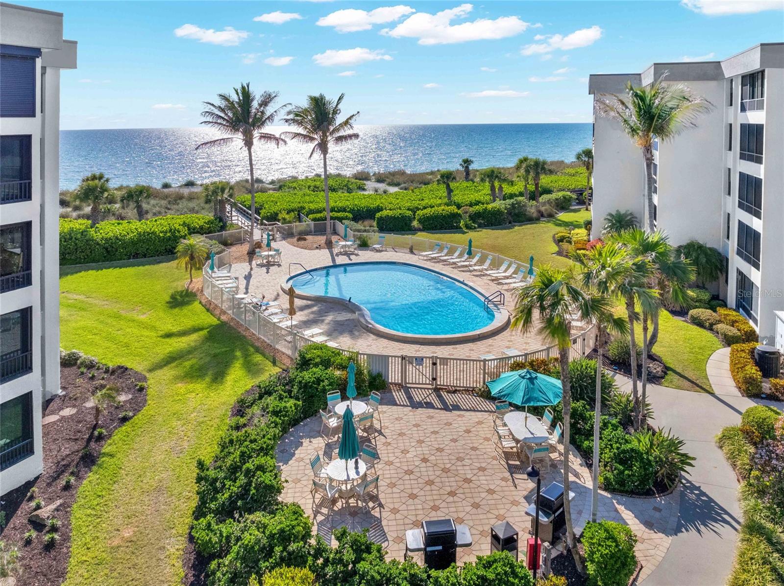 ISLAND REEF I - Residential