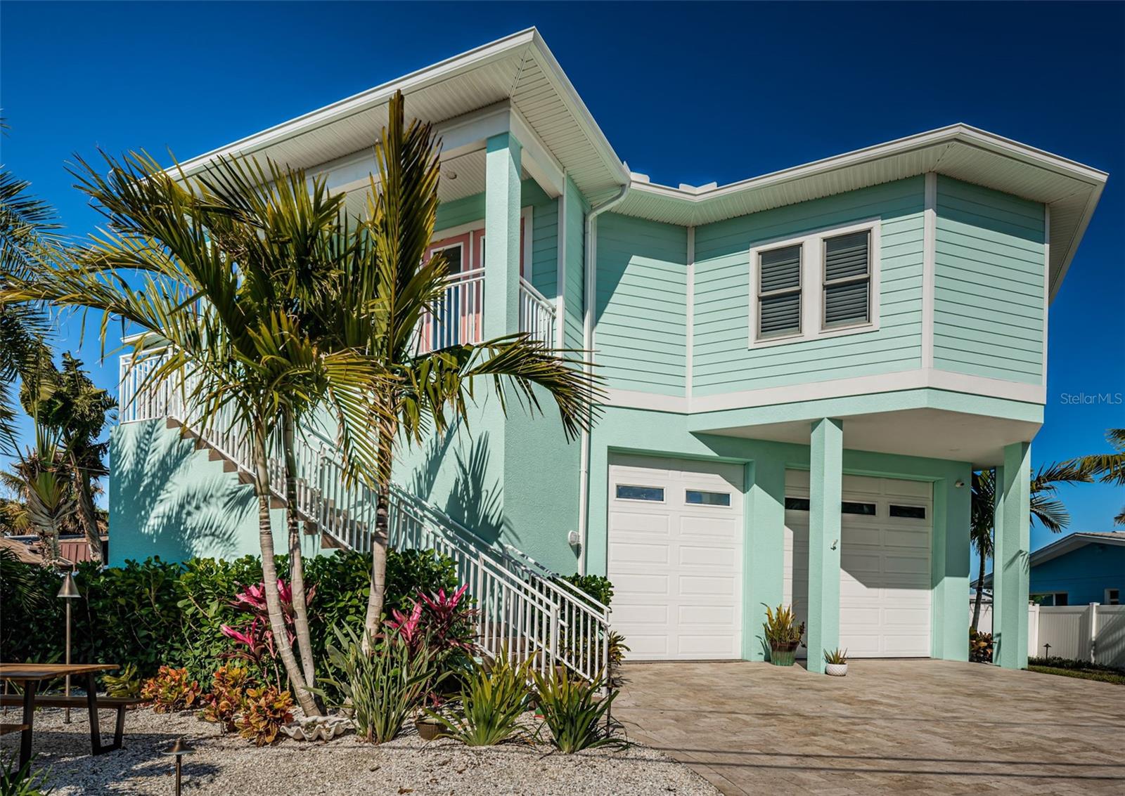 LONE PALM BEACH 3RD ADD - Residential