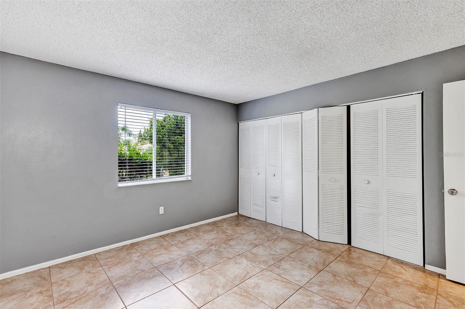 OAK SHADOWS CONDO - Residential