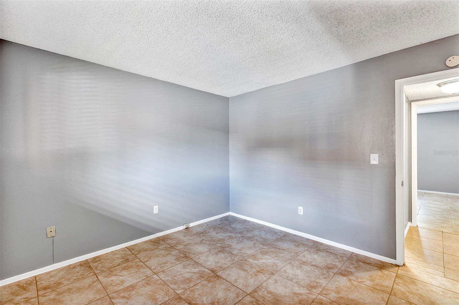 OAK SHADOWS CONDO - Residential