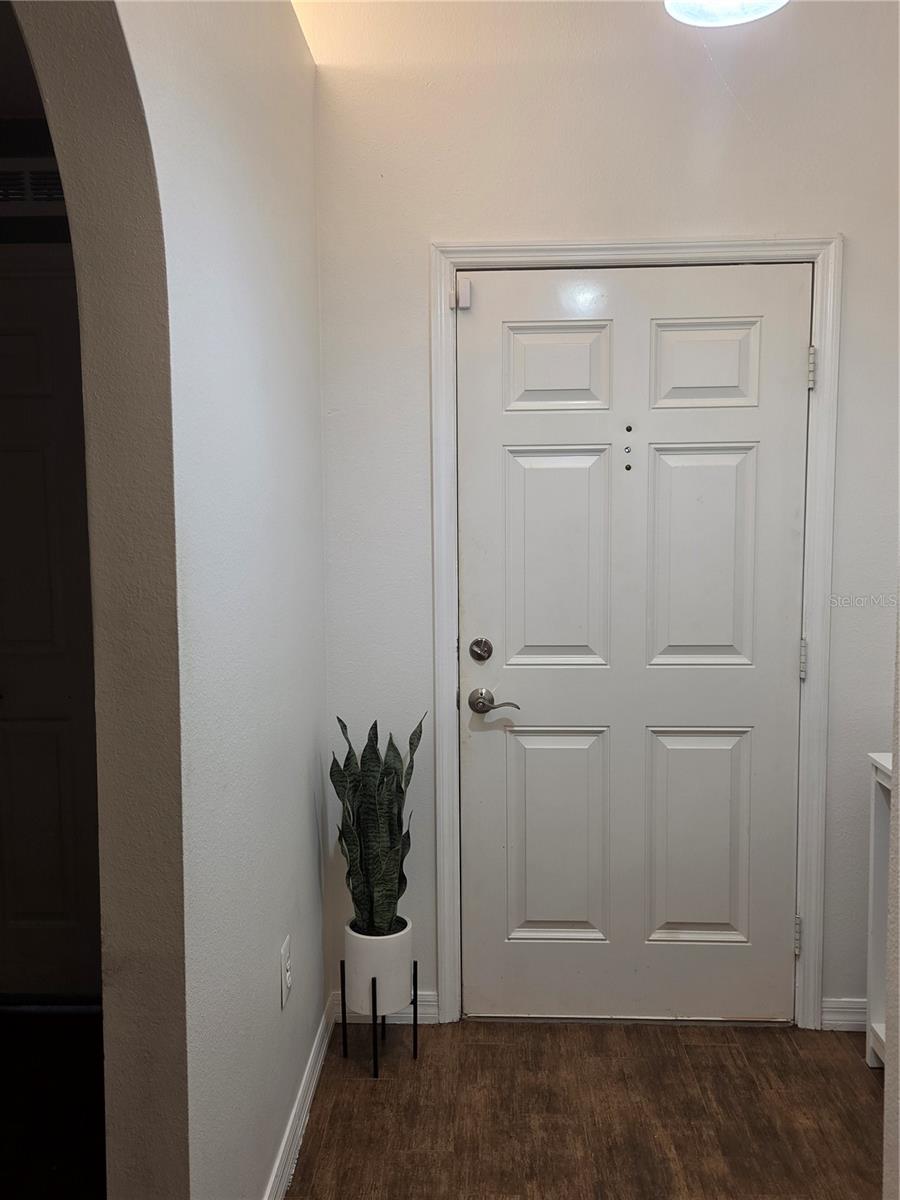 EMERALD COVE PH 02 - Residential Lease
