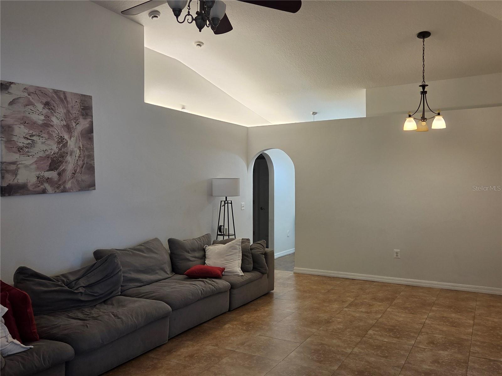 EMERALD COVE PH 02 - Residential Lease