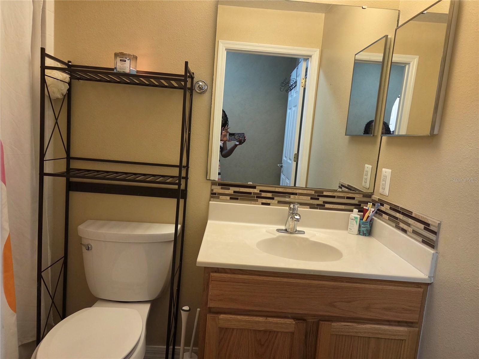 EMERALD COVE PH 02 - Residential Lease