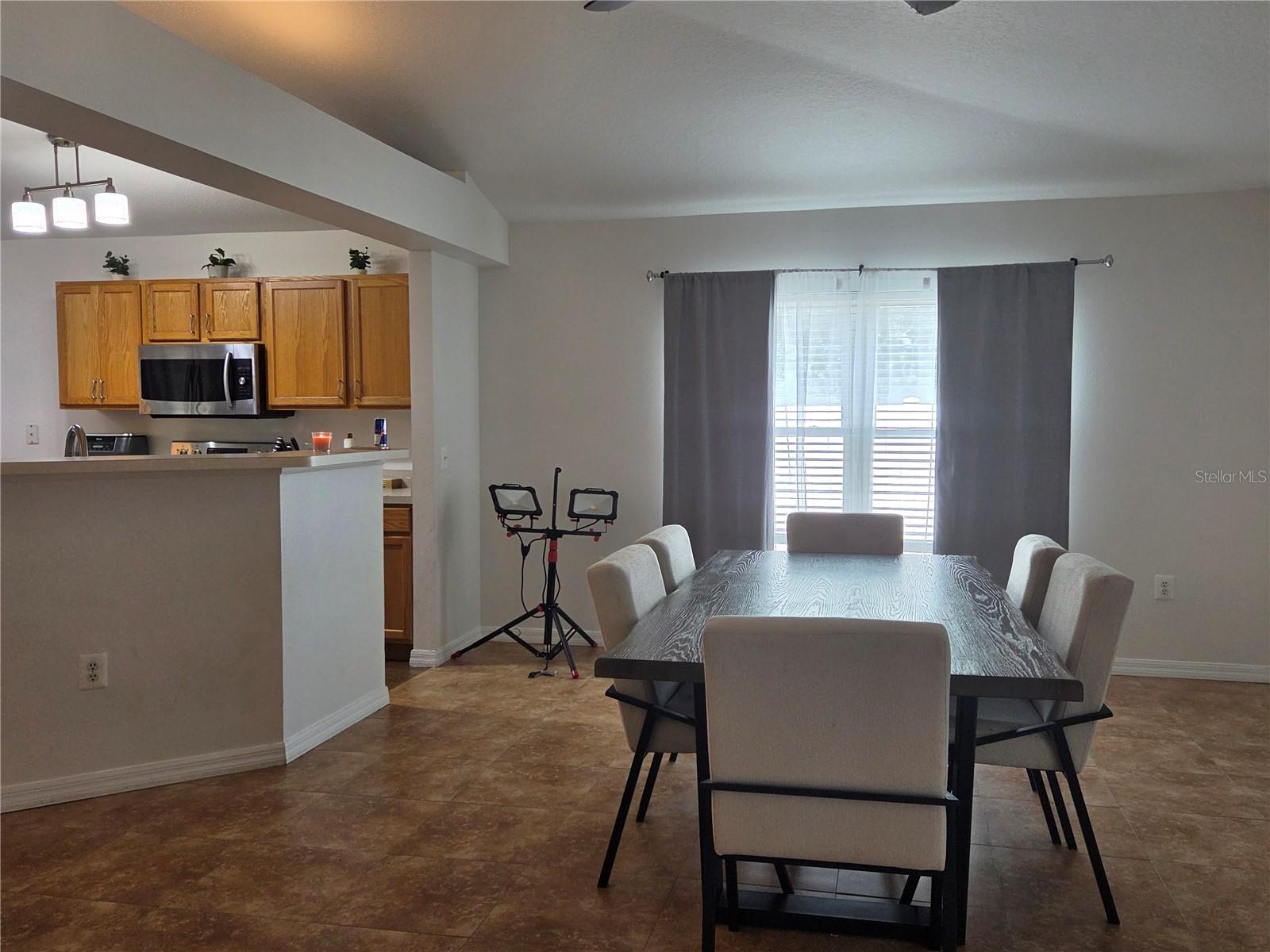 EMERALD COVE PH 02 - Residential Lease