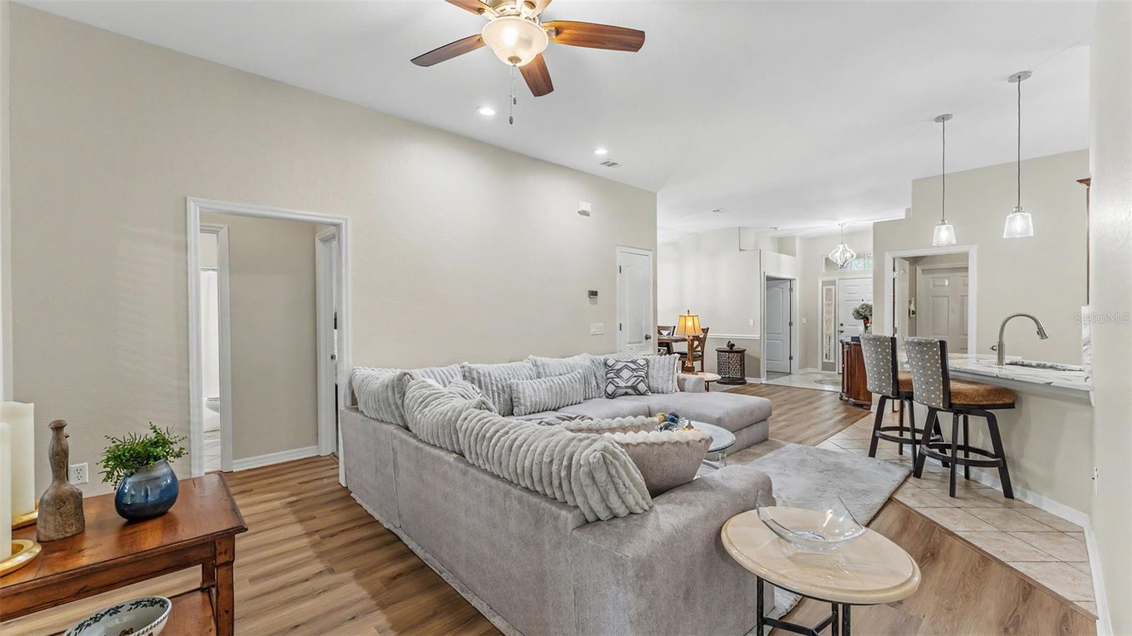 TWIN LAKES AT CHRISTINA PH 01 - Residential