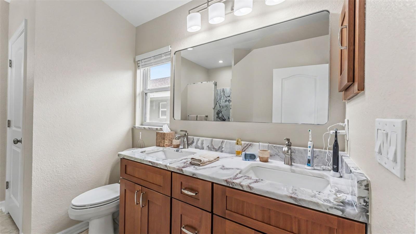 TWIN LAKES AT CHRISTINA PH 01 - Residential