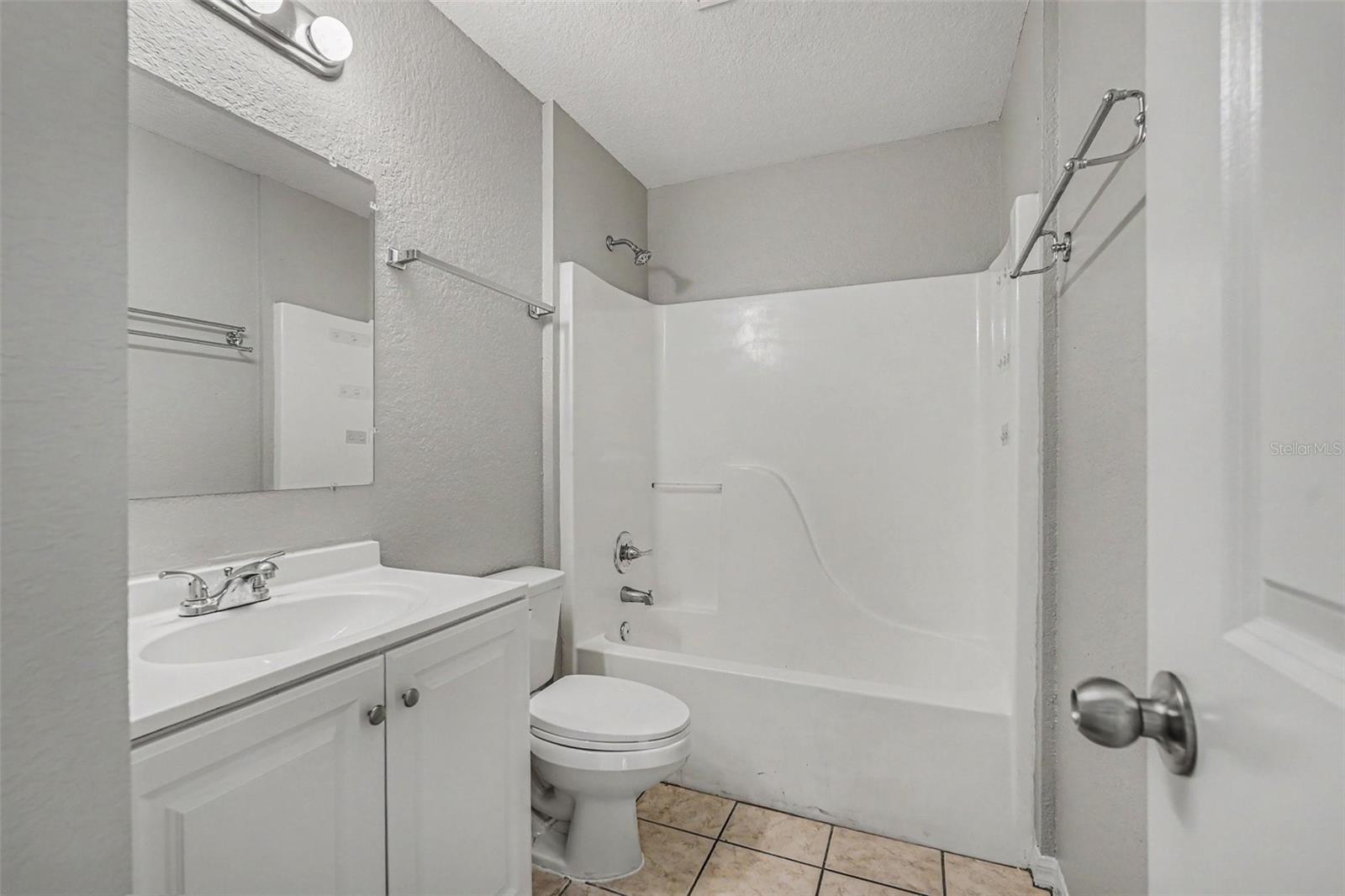 LAKE PADGETT ESTATES EAST - Residential