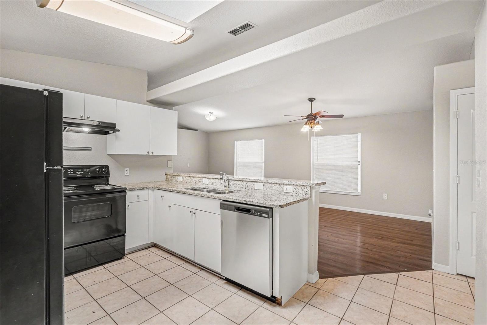 LAKE PADGETT ESTATES EAST - Residential